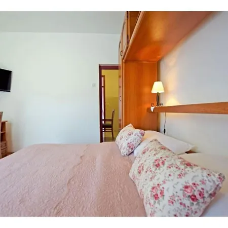 Apartman Adriana Starigrad Paklenica