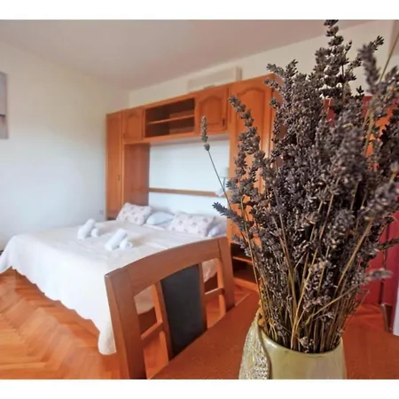 Adriana Apartman
