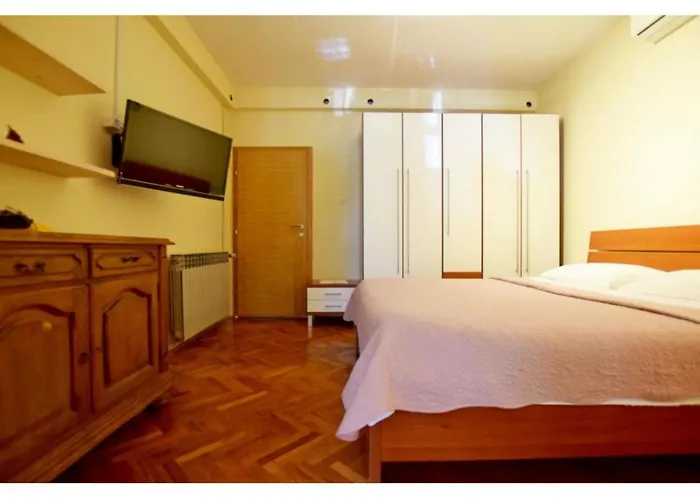 Apartament Adriana *